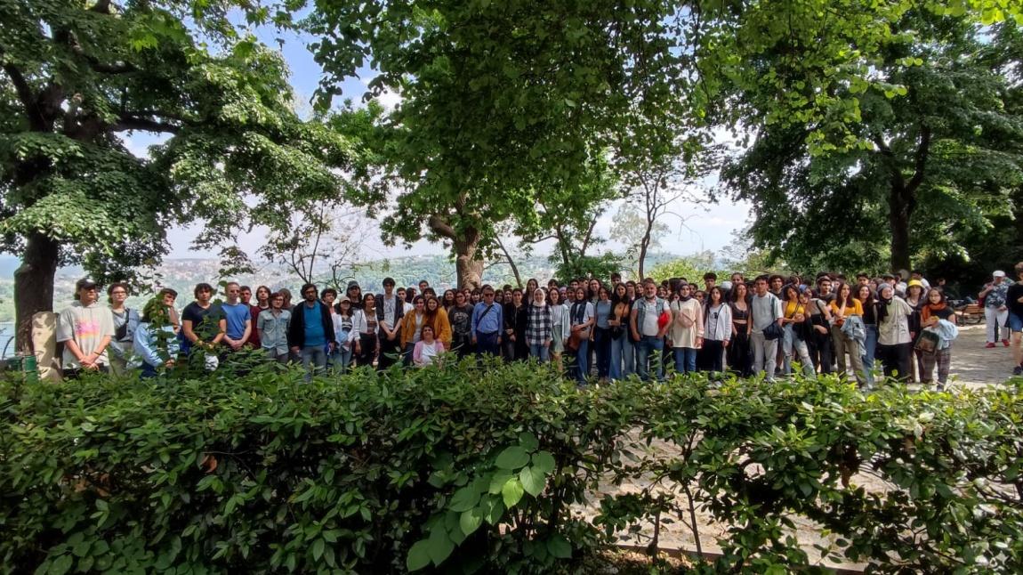 Okulumuzun Gezi Kulübü Rehber Öğretmeni Saadet KARA'nın organize ettiği İstanbul Kültür ve Üniversite Tanıtım Gezisi 21-22- 23 Mayıs 2022 tarihlerinde gerçekleştirildi.