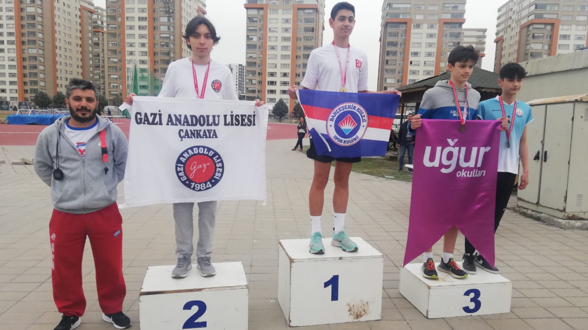 Okulumuzu Gençler Modern Pentatlon yarışmalarında temsil eden Tuğra YÜKSEL Ankara 2.si olmuştur...