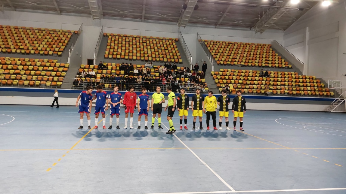 Okulumuz Futsal takımı, Osman Gazi Anadolu Lisesi  ile yaptığı maçı 3 - 1 kazanmıştır. Okulumuz Futsal takımı namağlup grup Birincisi Olmuştur...